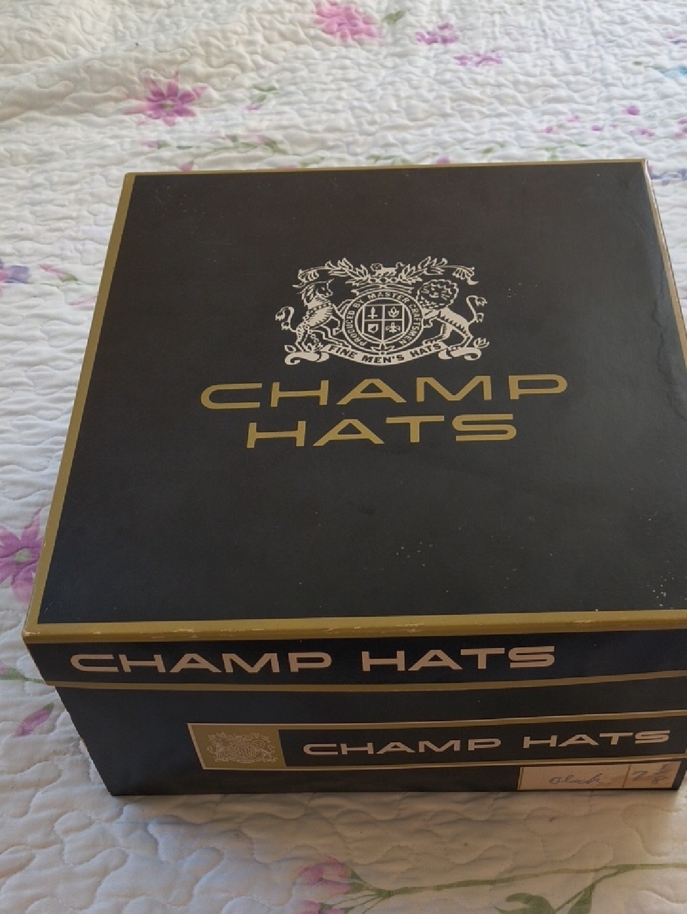 CHAMP HATS Black & Gold Hat Box And Hat
